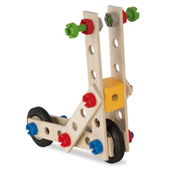 Eichhorn construction set features a colorful wooden crane with wheels, connectors, and assembly components for creative play