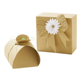 Folia Kraftpapier A4 sheets in natural color, presented in a brown cardboard box with a white bow and green ribbon.