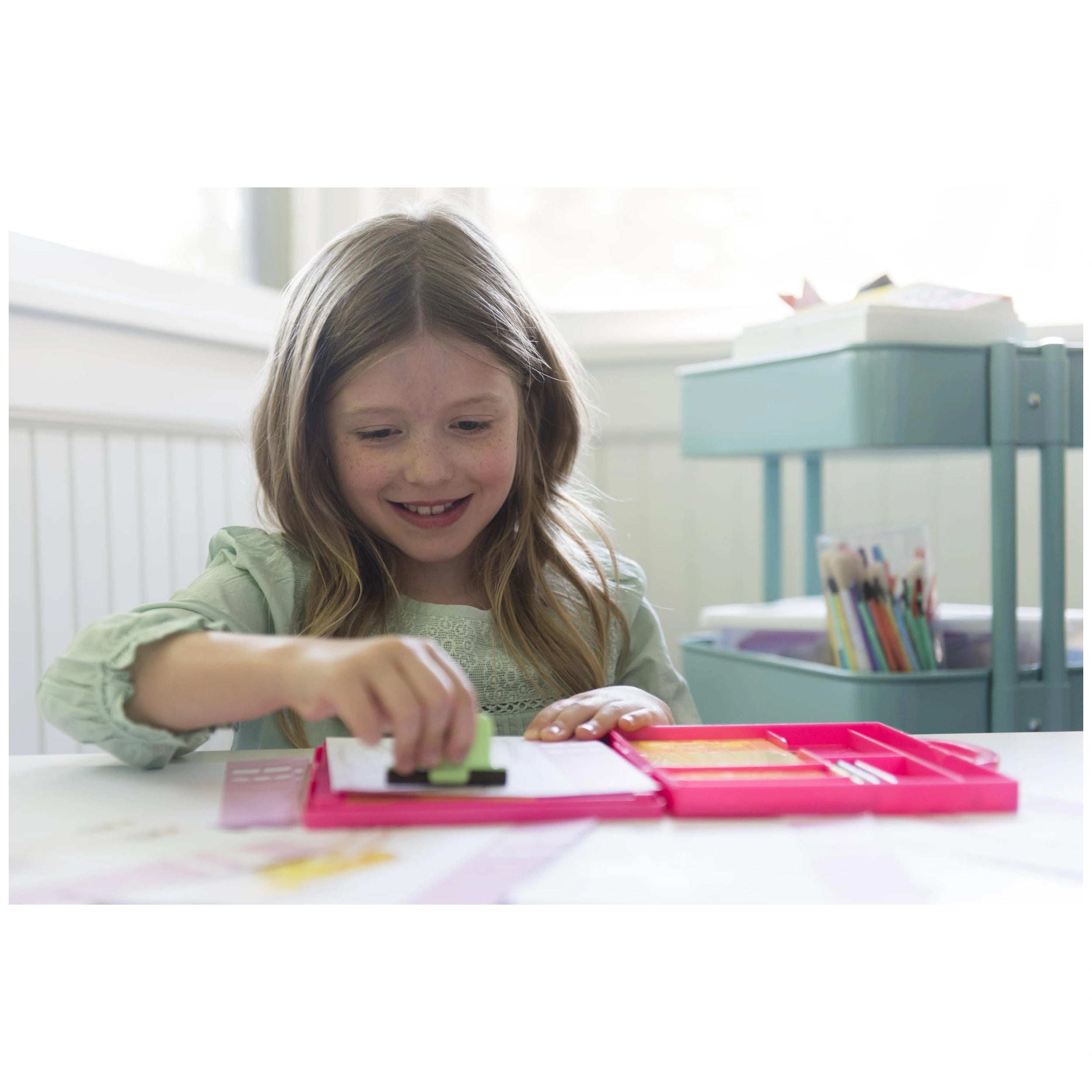 4M - KidzMaker - My Design Portfolio Fashion Studio - Arts & Crafts