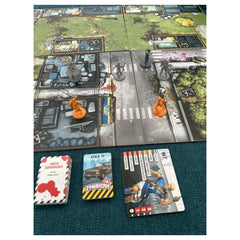 Asmodee - Zombicide 2a Ed. - Board Games - Age +14 - STR8456 - Italian Edition