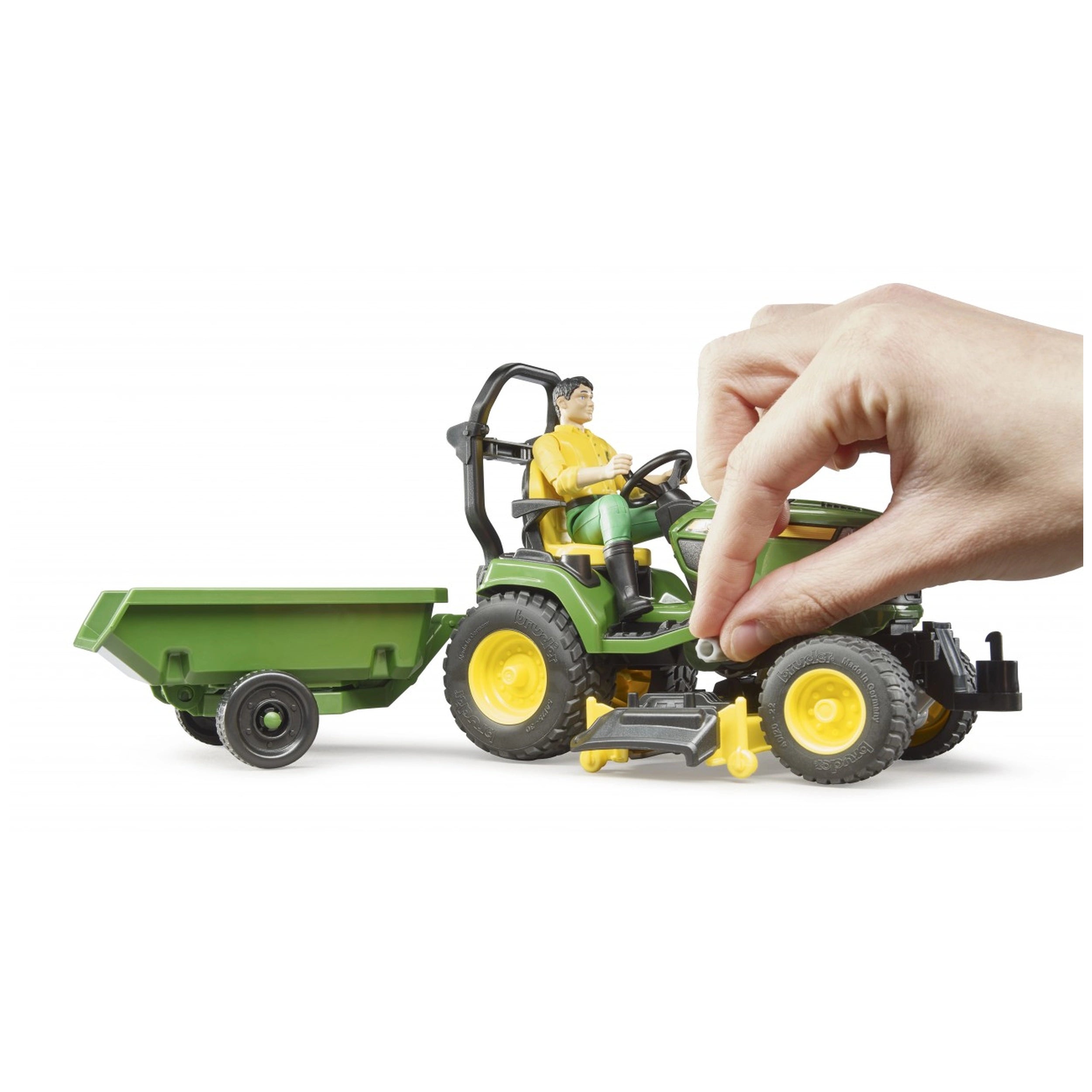 Bruder - Bworld John Deere Lawn Tractor With Trailer - Action & Toy Figures