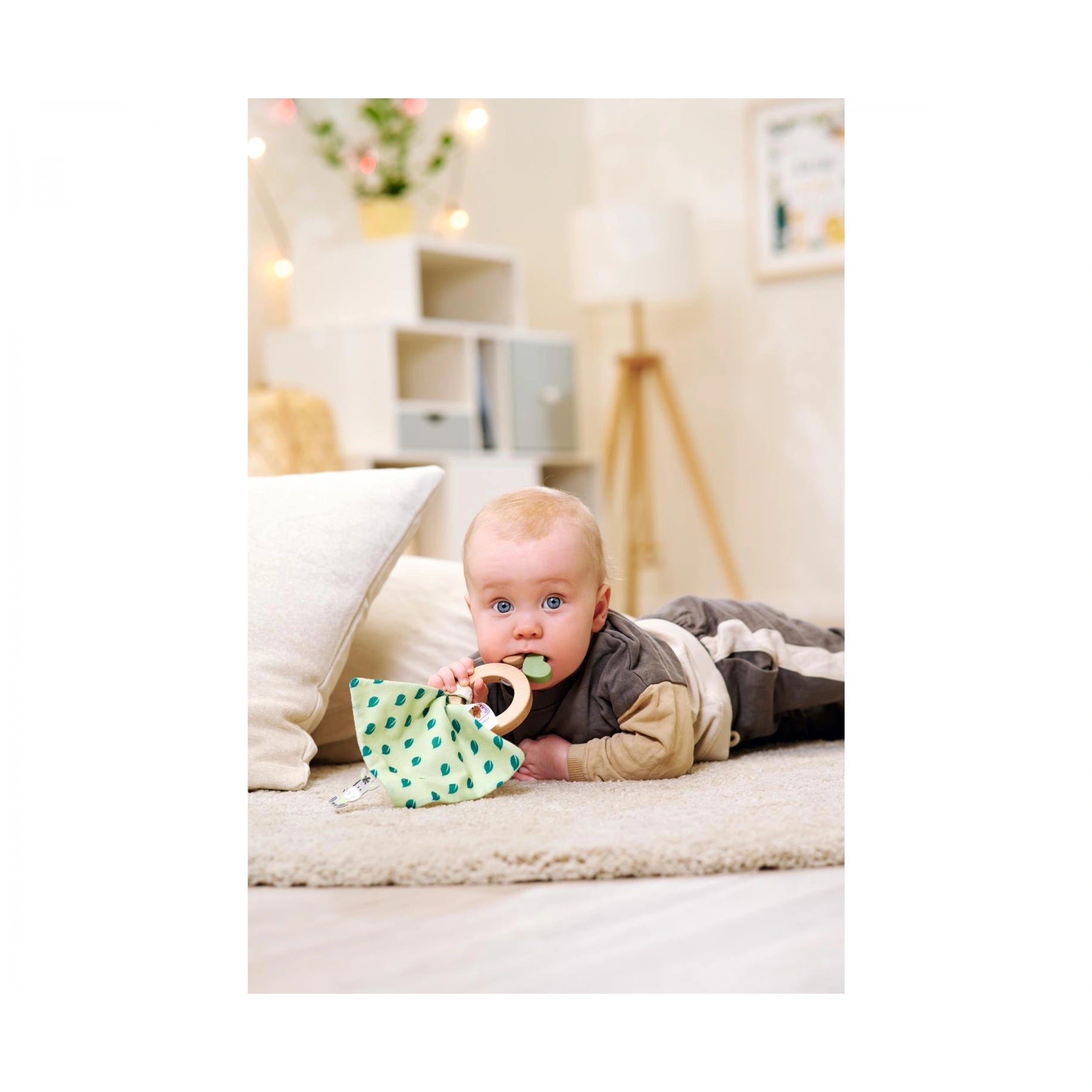 Eichhorn - Baby HIPP Wooden Teething Ring with Cuddle Cloth - Pacifiers & Teethers - Pacifiers & Teethers