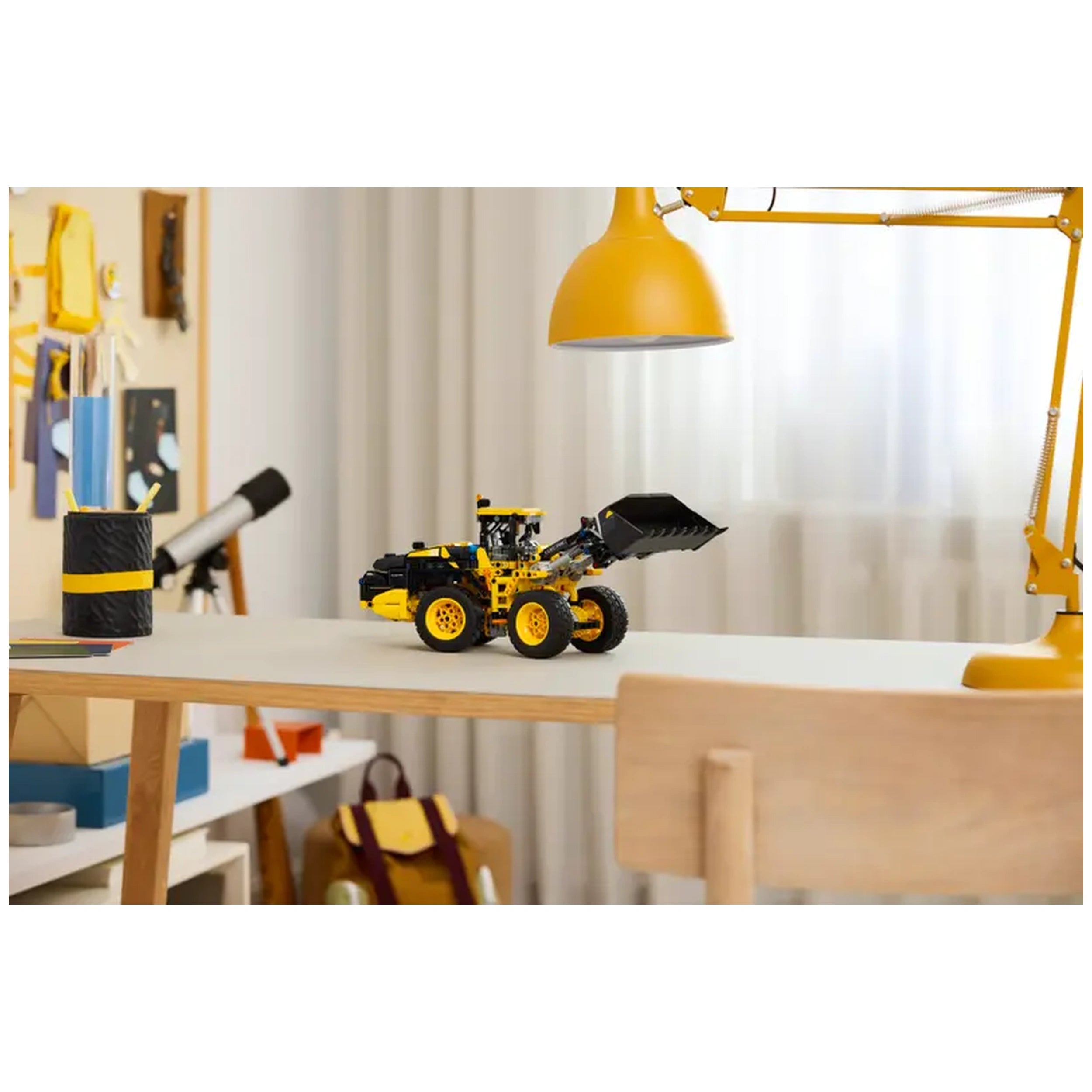 LEGO - Technic Volvo L120 Elektrische Wieldumper - Bouwset Speelgoed
