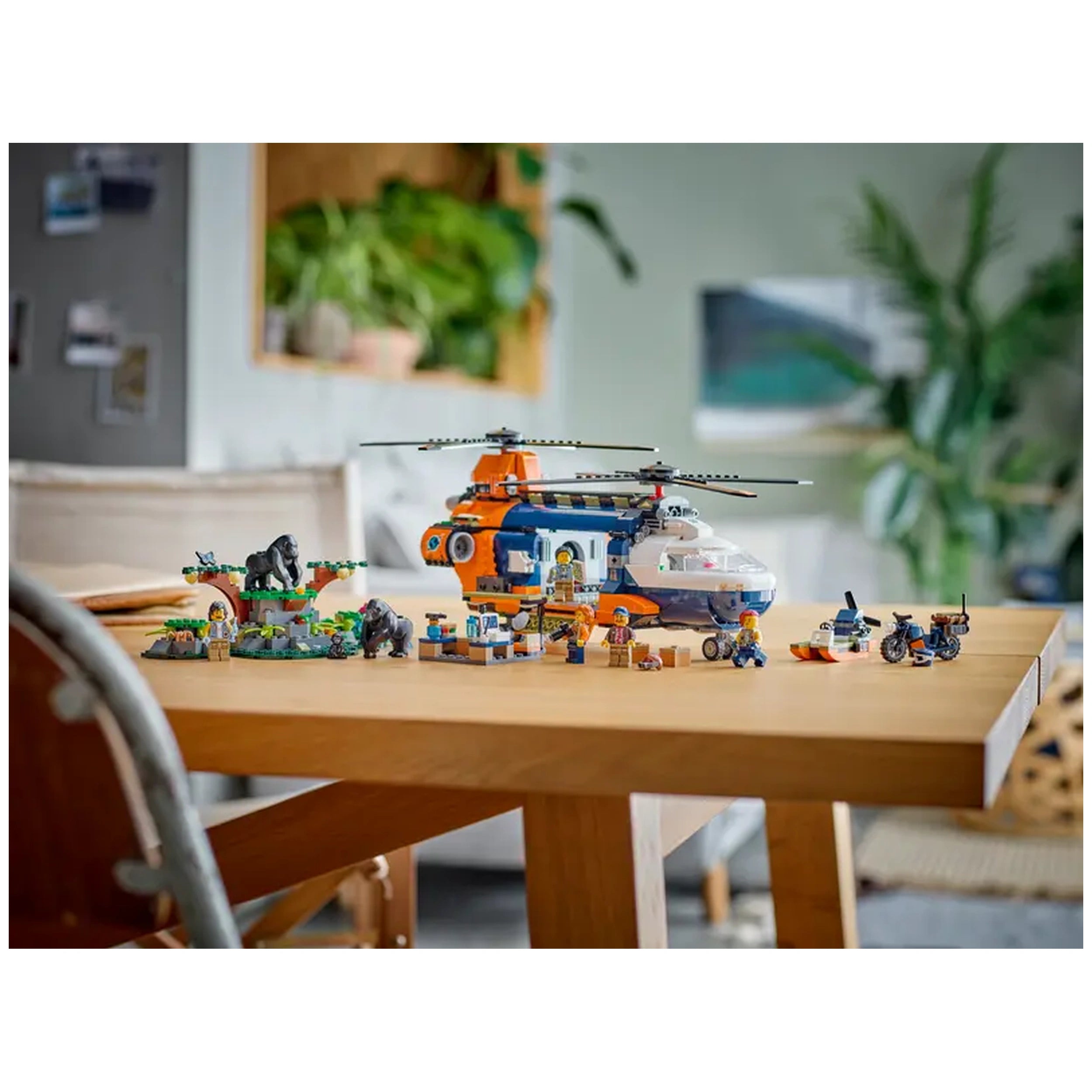 Lego - City - Jungle Explorer Helicopter at Base Camp - Construction Set Toys