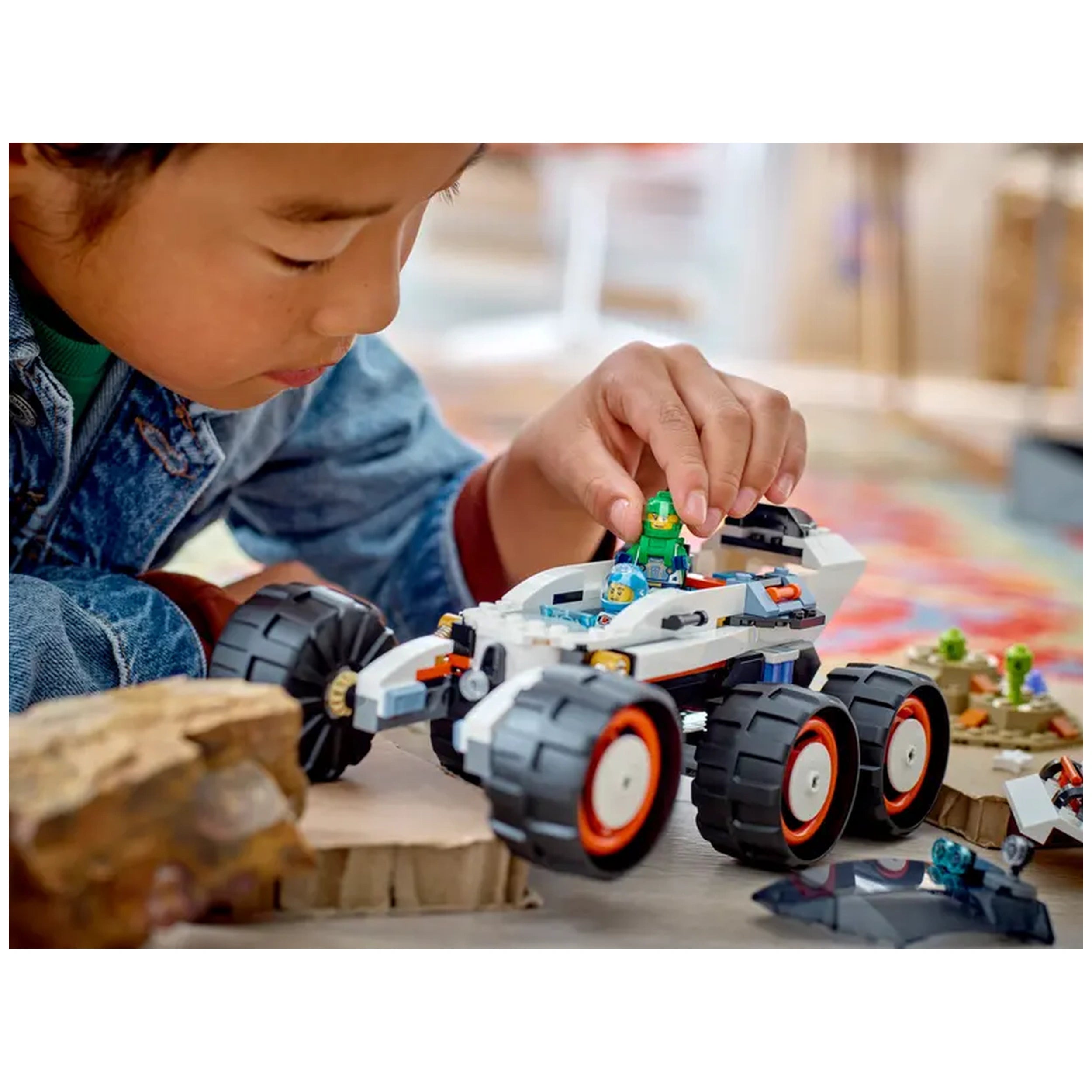 Lego - City - Space Explorer Rover and Alien Life - Construction Set Toys