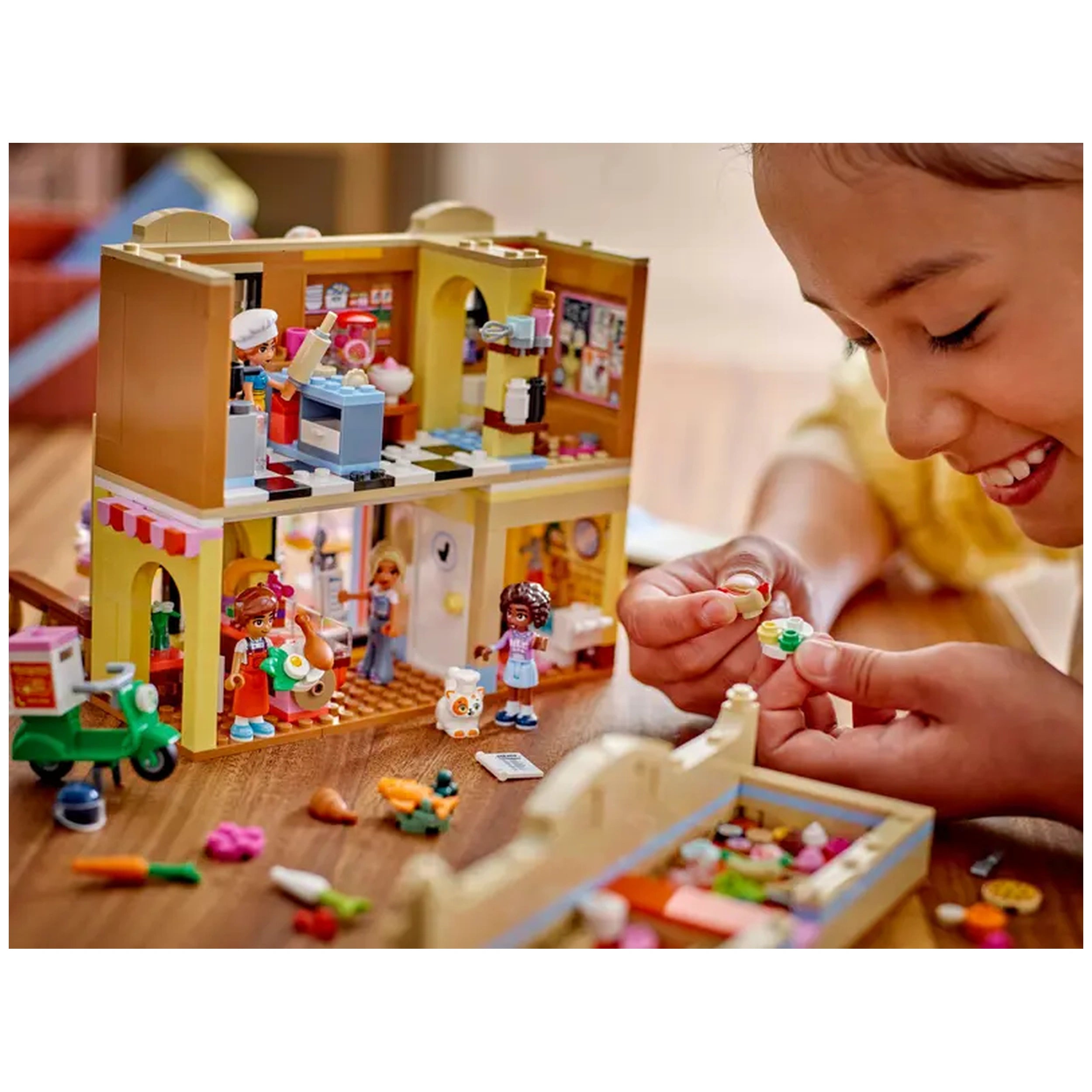 Lego - Friends - Restaurant and Cooking School - Construction Set Toys