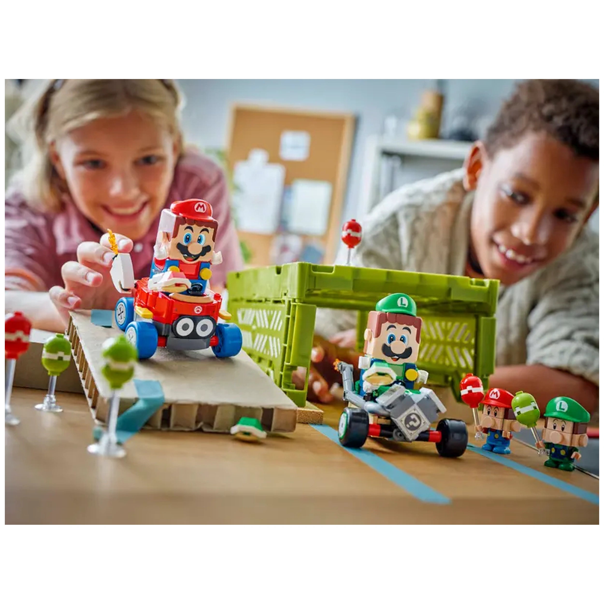 Lego - Super Mario - Baby Mario vs. Baby Luigi - Construction Set Toys