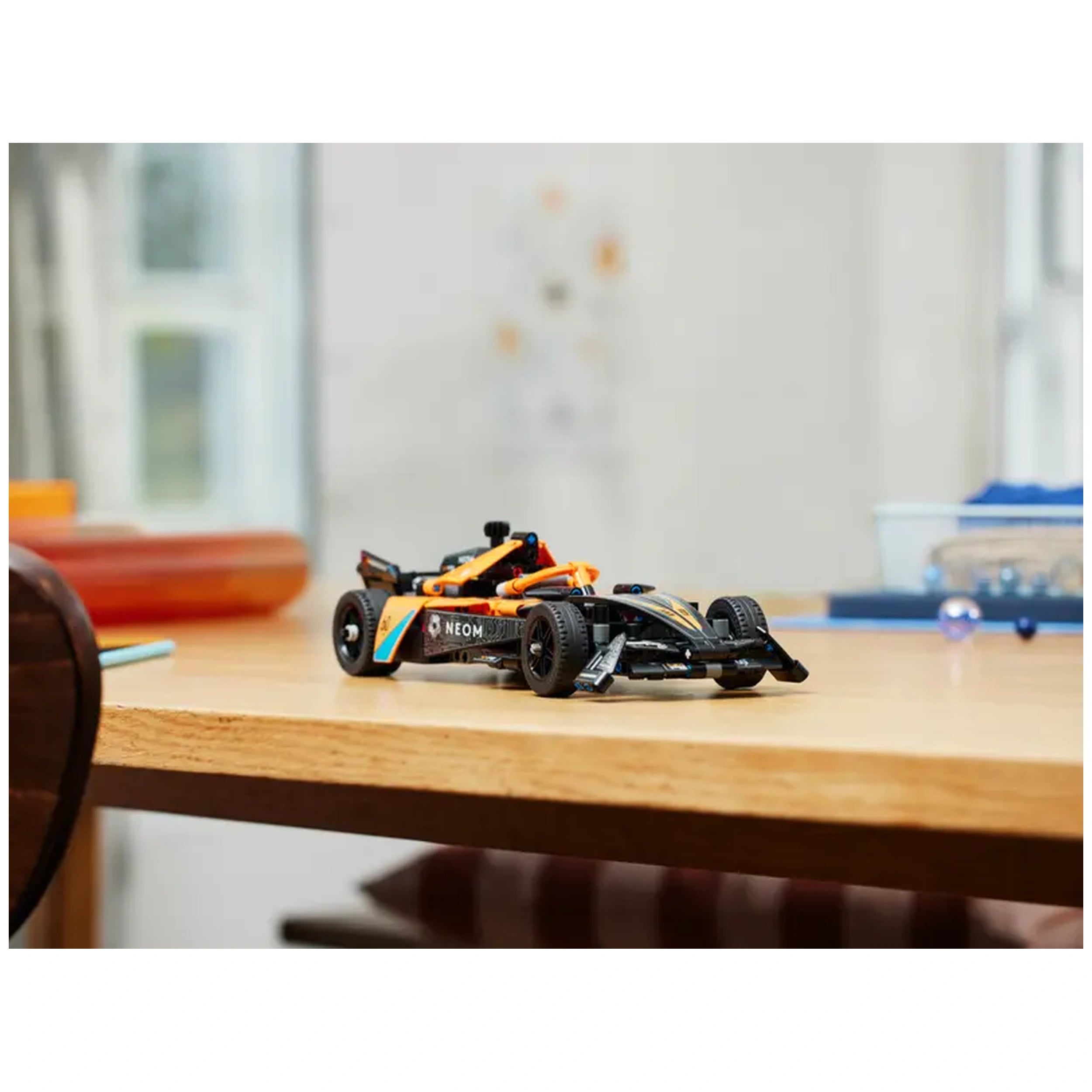 Lego - Technic - NEOM McLaren Formula E Team - Construction Set Toys