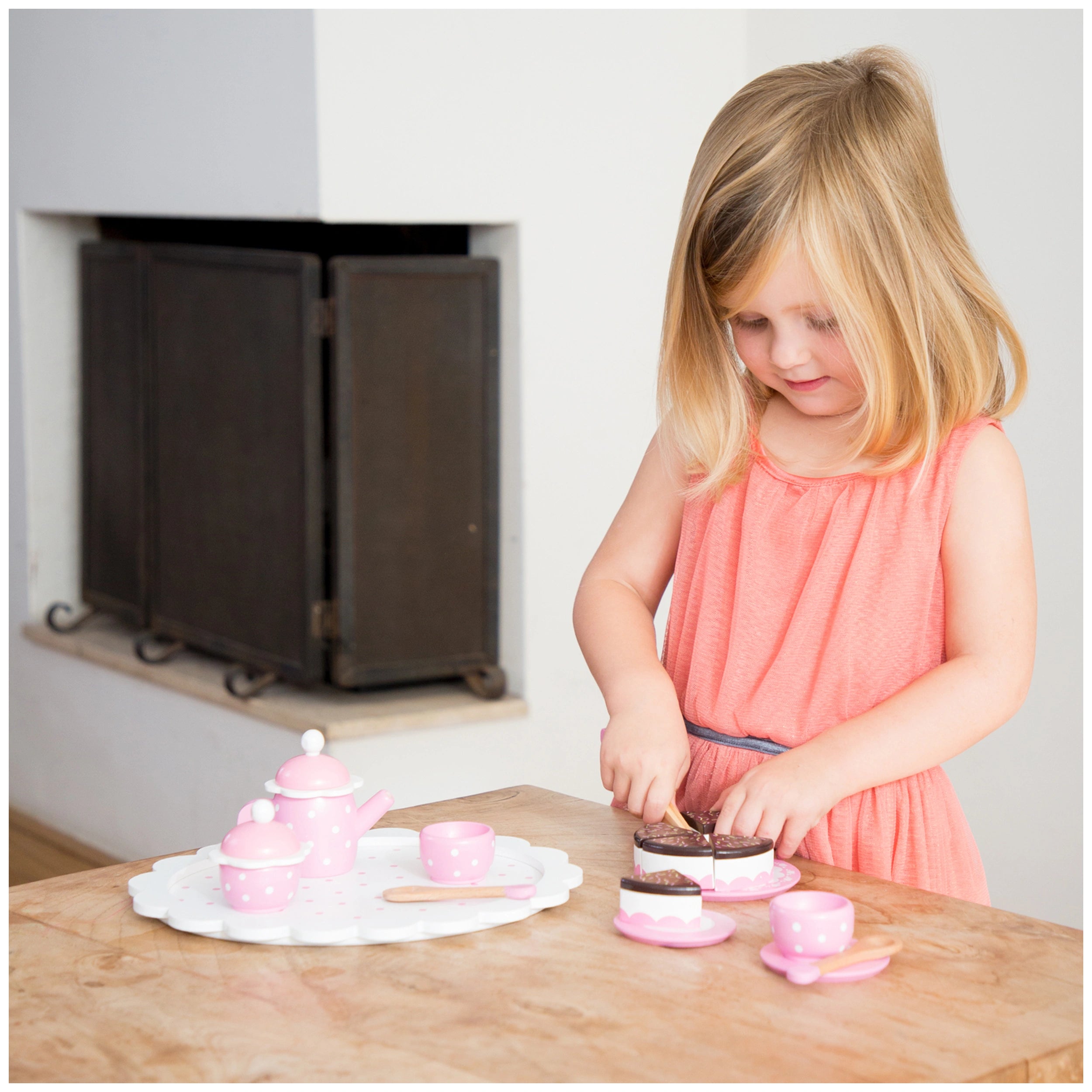 New Classic Toys - Theeset met Snijtaart - Roze - Doen alsof Beroepen & Rollenspel