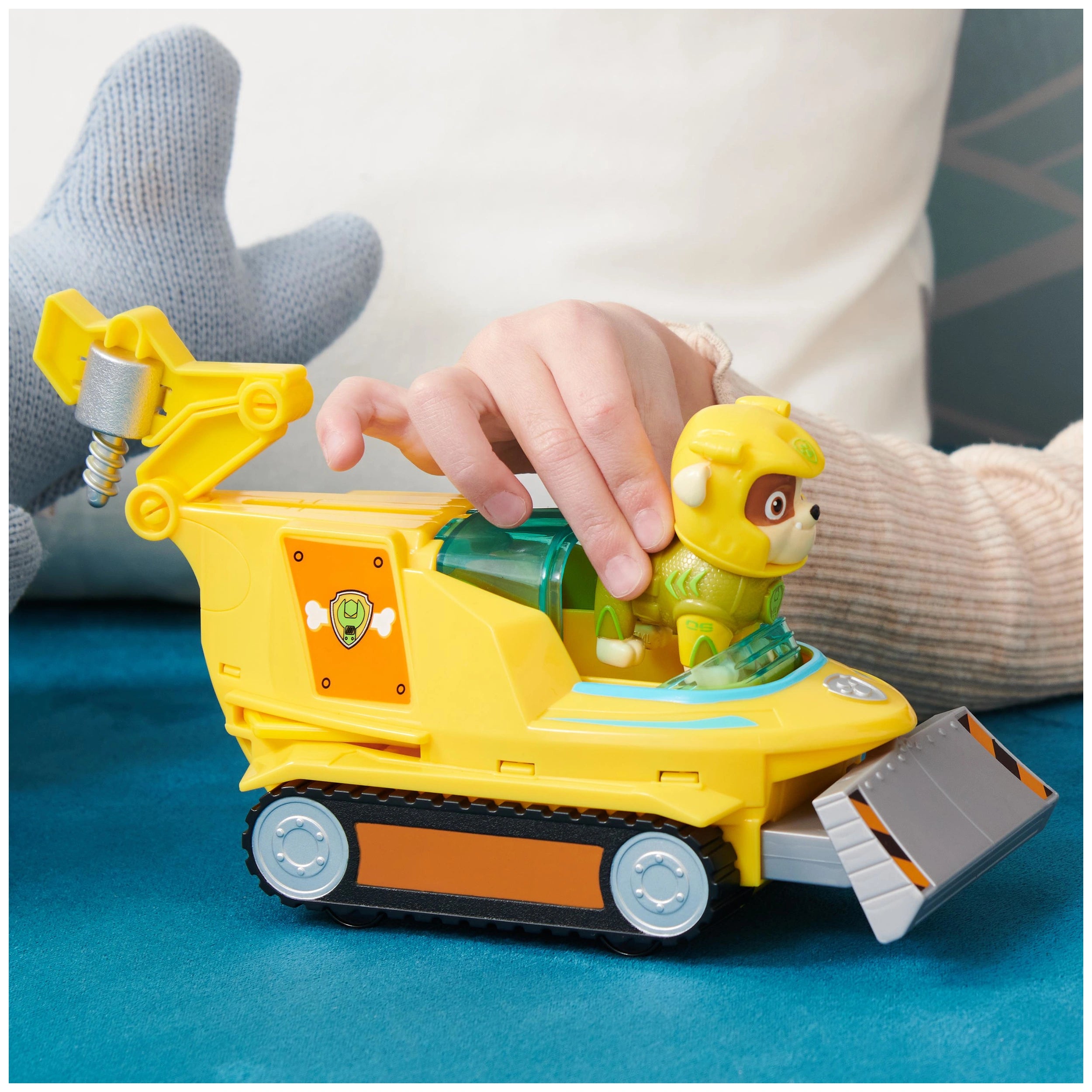 Paw Patrol Aqua Pups Rubble Transforming Hammerhead Shark Vehicle with Collectible Action Figure