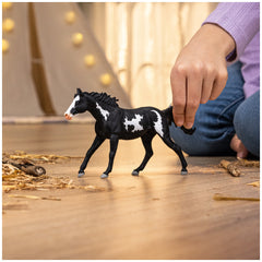 Schleich - Horse Club - Gelding Paint Horse - Action & Toy Figures - 14900