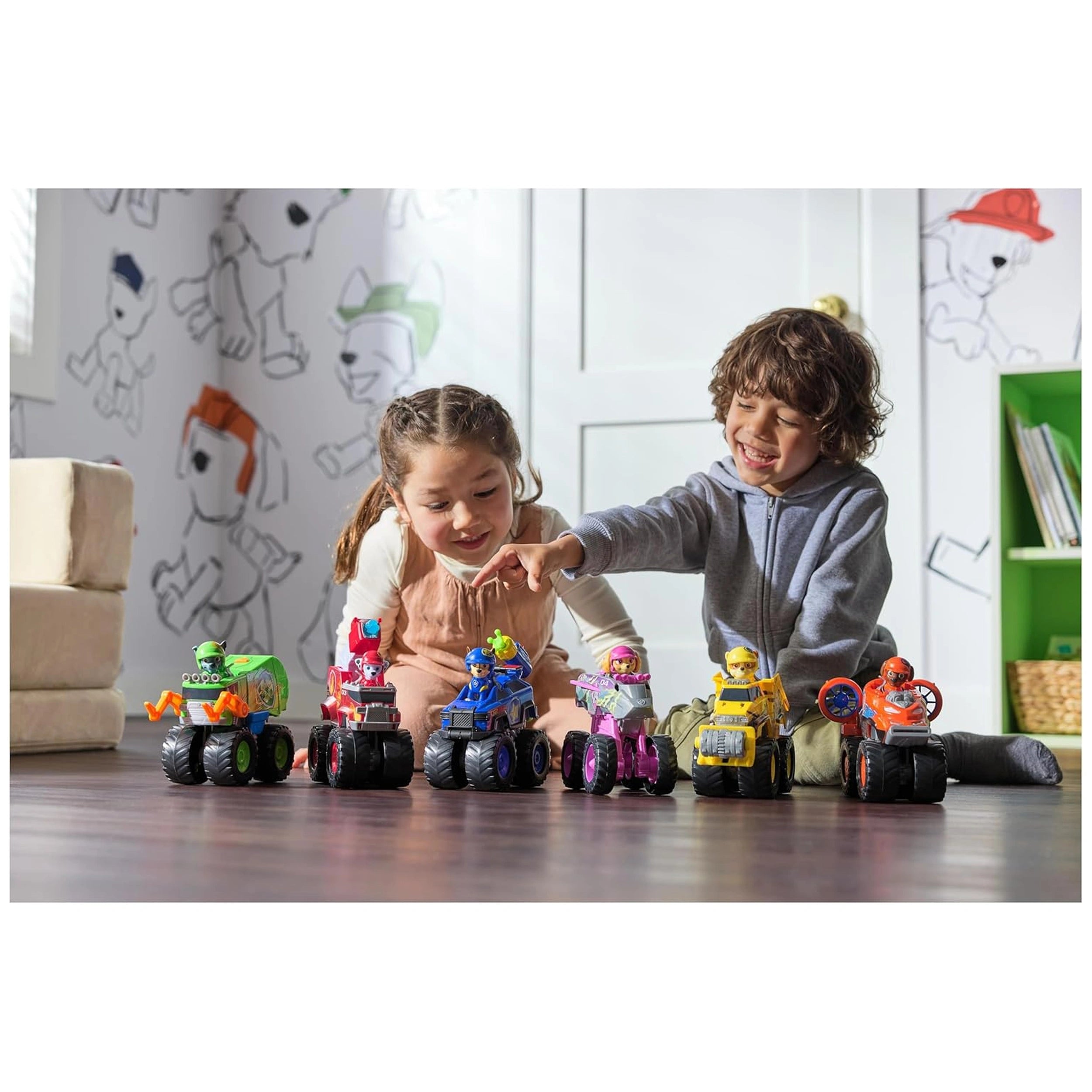 Spin Master - Paw Patrol - Rubble Rescuse Wheels Bulldozer with action figure and play vehicle